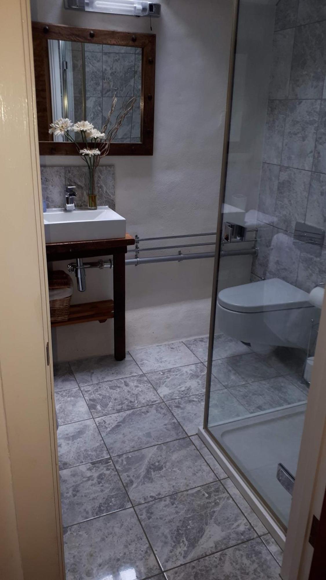 The Byre North End Farm Bed & Breakfast Ashton Keynes Екстериор снимка